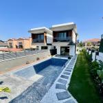 Çeşme Şifne’de , Müstakil Havuzlu 3 Oda 1 Salon Sıfır Villa